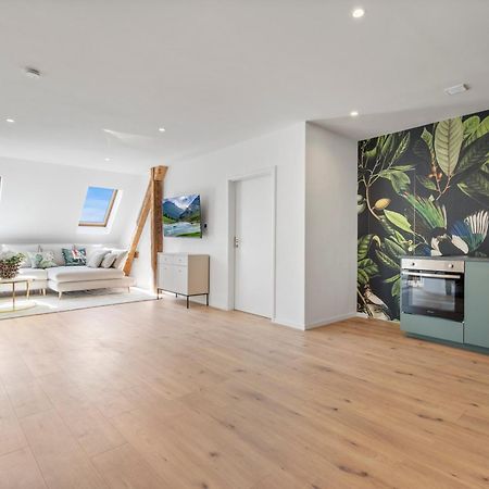 Lam Mockingbird - Terrace - Ac Apartment Bratislava Luaran gambar