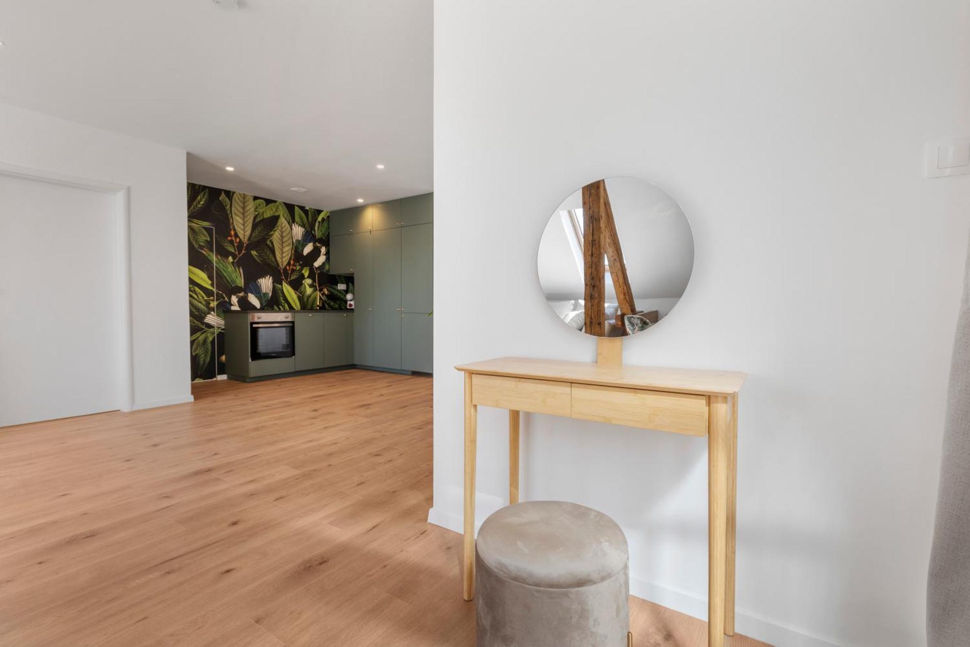 Lam Mockingbird - Terrace - Ac Apartment Bratislava Luaran gambar