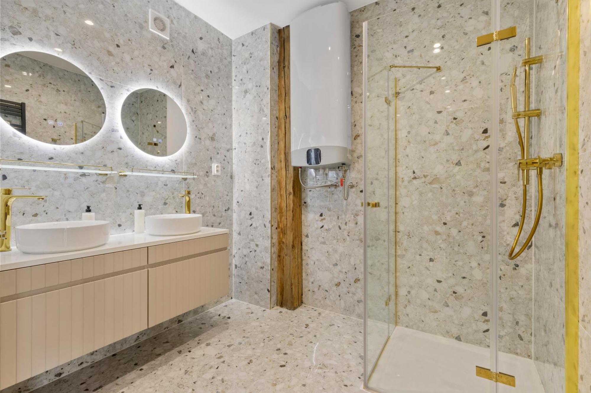Lam Mockingbird - Terrace - Ac Apartment Bratislava Luaran gambar